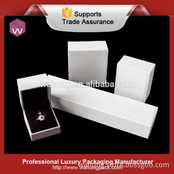 Custom-made luxury jewelry wedding gift packaging paper boxes
